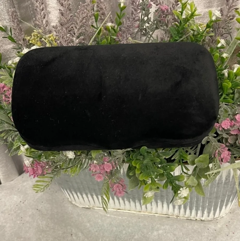 GUCCI Black SUNGLASS CASE